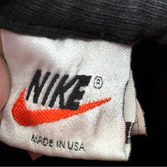 Vintage 1990s Made in USA Nike Polo black shirt size L. 

Fits L-XL - Picture 4 of 6